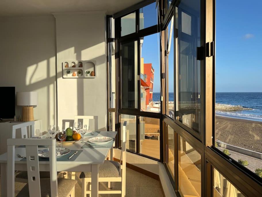 Pieds Dans L'Eau - Vue Sur Mer - Playa De Melenara Kültér fotó